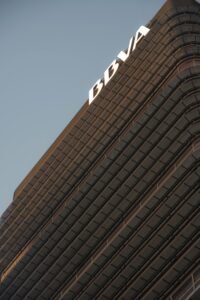 bbva-preve-que-madrid-crecera-por-encima-de-la-media-de-espana-hasta-2027-y-creara-169-000-empleos
