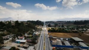 calle-del-camino-ancho-un-paseo-por-su-historia-y-vida