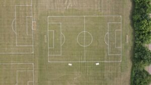 el-nuevo-campo-de-futbol-mario-suarez-abre-sus-puertas