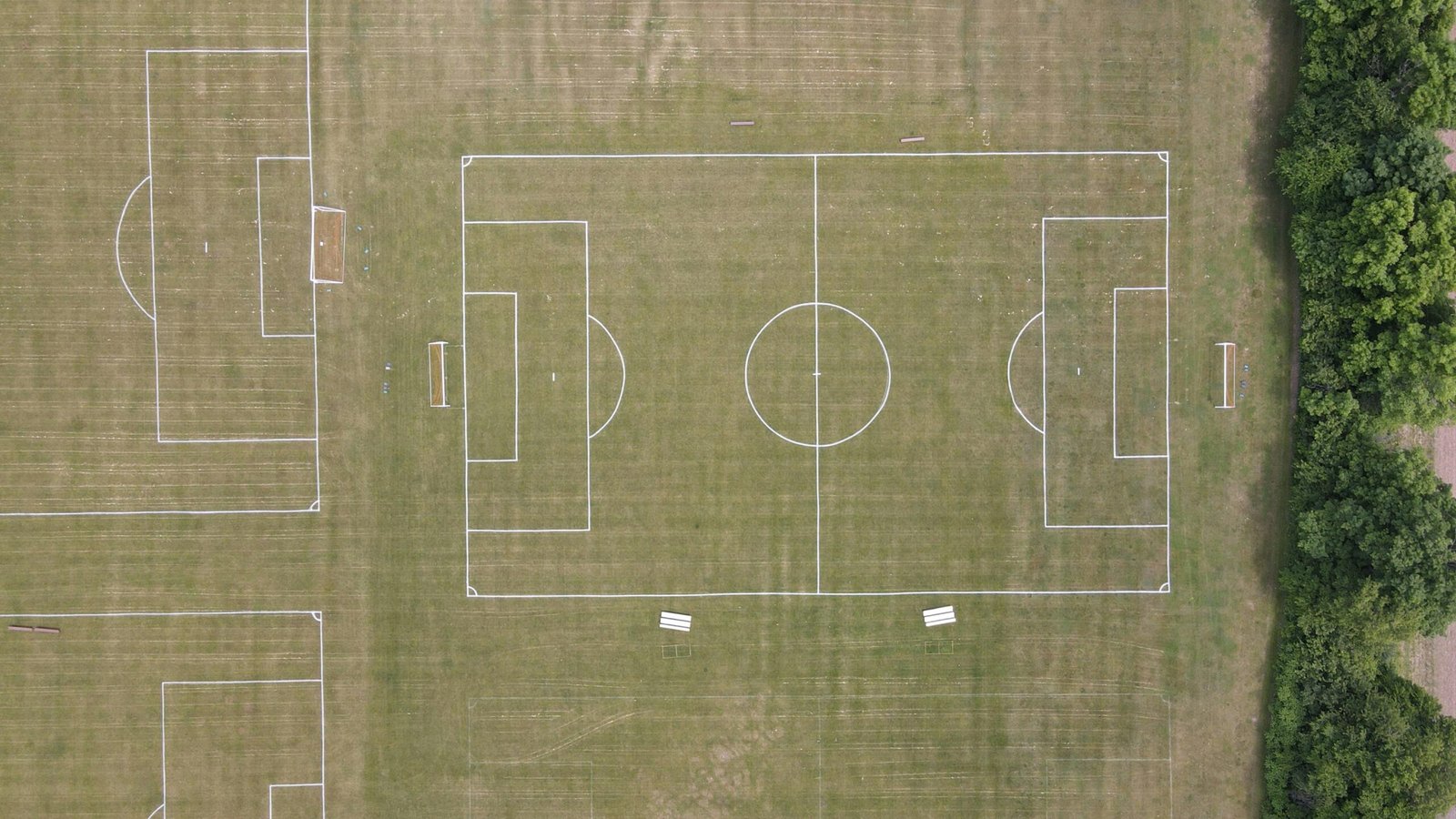 El nuevo campo de fútbol Mario Suárez abre sus puertas