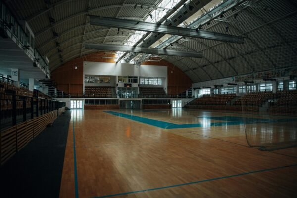 El renovado pabellón deportivo municipal Antela Parada