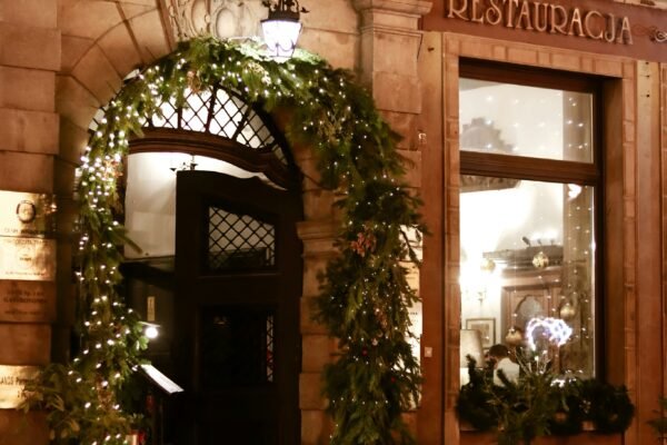 El restaurante que parece un antiguo palacio y es perfecto para celebrar la Navidad con amigos por su menú degustación a 45 euros